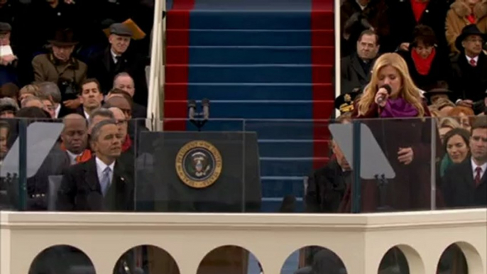 Kelly Clarkson performs at President Obama's inauguration