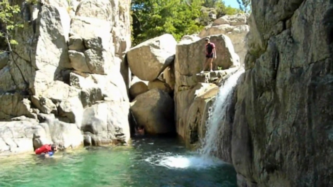 Balade aquatique du ruisseau de Sainte-Lucie (Haut-Cavu - Corse) le 20/07/2012