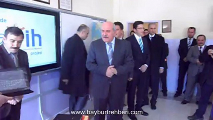 Bayburt Rehberi - Fatih Projesi Kapsamında İki Okula Tablet Bilgisayar Dağıtımı Yapıldı