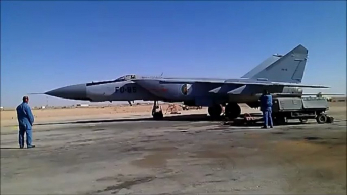 Mig-25 au décollage