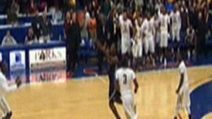 Raw: HS hoops player sinks 55-foot buzzer beater