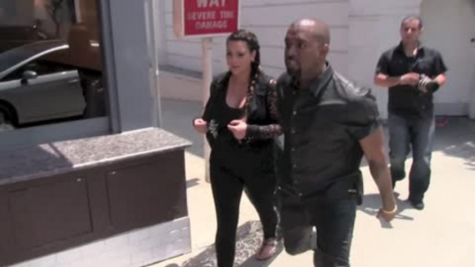 Kim Kardashian Supports Kanye West's Aggression Towards Photographers