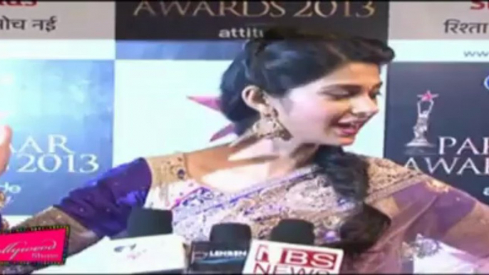 Jennifer Winget at Star Parivaar Awards 2013