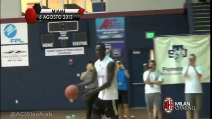 Mario Balotelli scores massive slam Dunk in Miami!!