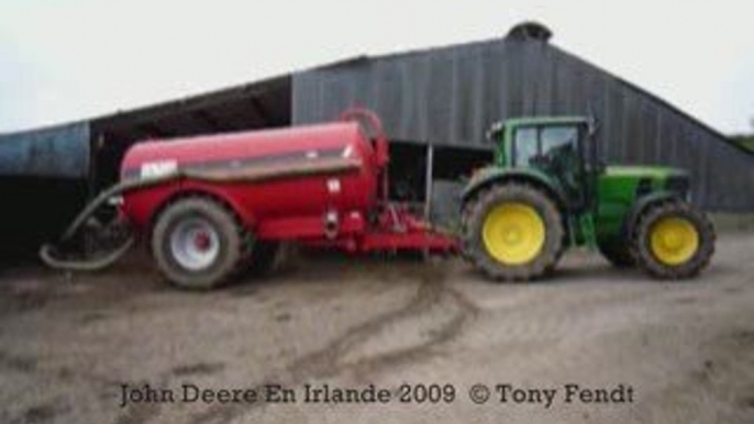 Les 2 John Deere En Irlande. Par Tony Fendt