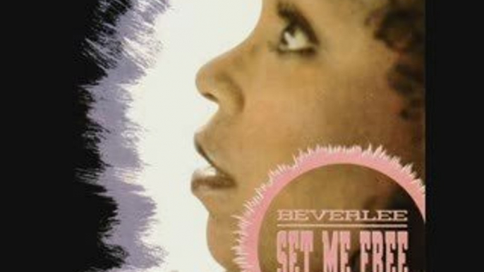 Beverlee - Set Me Free (Tribe Mix)