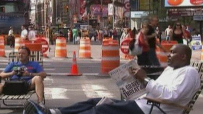 Times Square shut to traffic so tourists can sit and relax