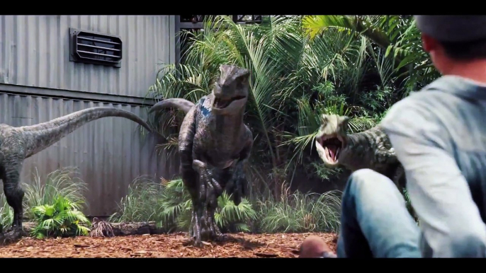 Jurassic World - Owen saves a guy from the Raptors (2015) Chris Pratt