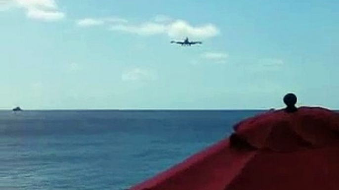 Plane Landing Maho Bay Beach St-Marteen St-Maarten St-Martin