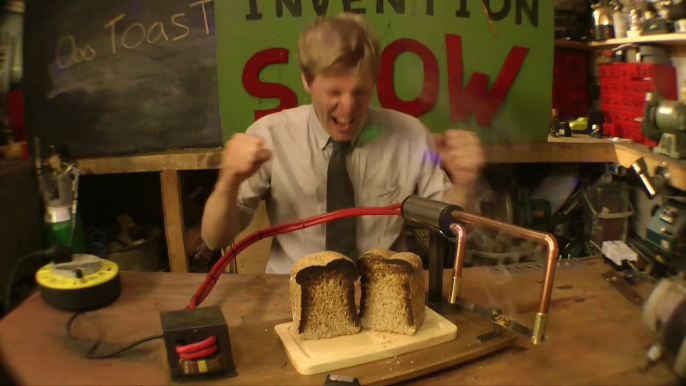 Crazy invention : a knife that can toast as you cut the bread