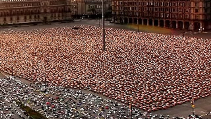 Tunick hará instalación fotográfica en Teotihuacán