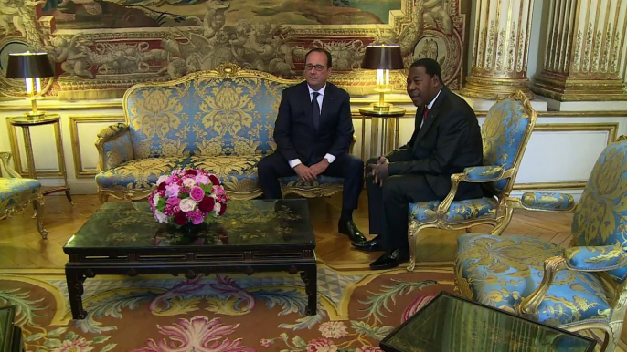 Benin, French presidents discuss Boko Haram threat