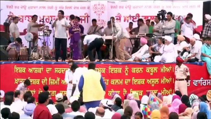 Funny Moments with Gurdas Maan at Nakodar Mela - Gurdas Maan