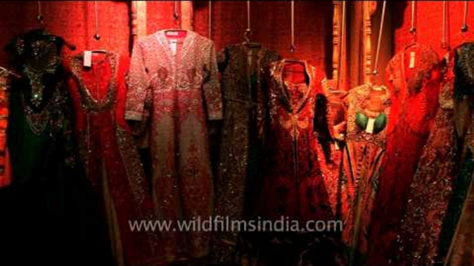 Designer wedding outfits for Indian brides : Wedding Asia, Delhi