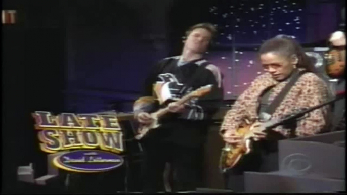 Warren Zevon - Hit Somebody ( The Hockey Song) - David Letterman Show,  2002 (HD)