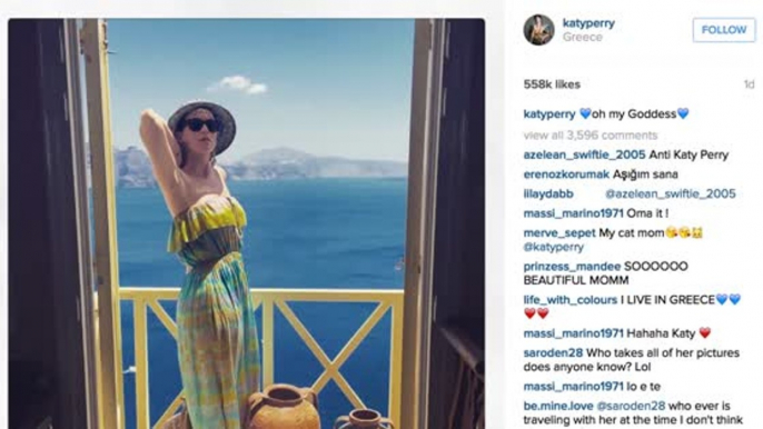 Katy Perry Has A Relaxing Greek Getaway With Kate Hudson