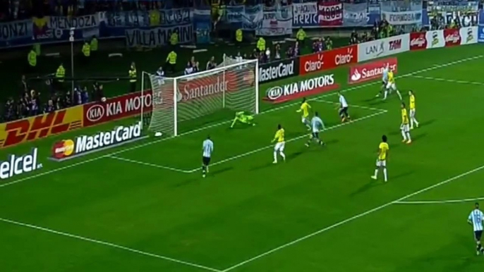 Leo Messi impossible miss Argentina vs Colombia 26.06.2015 Copa America
