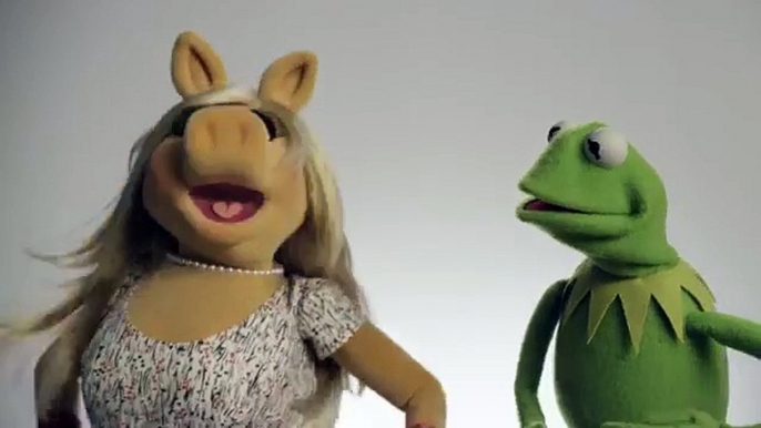 Kermit and Miss Piggy ESPN Tournament Challenge _ The Muppets