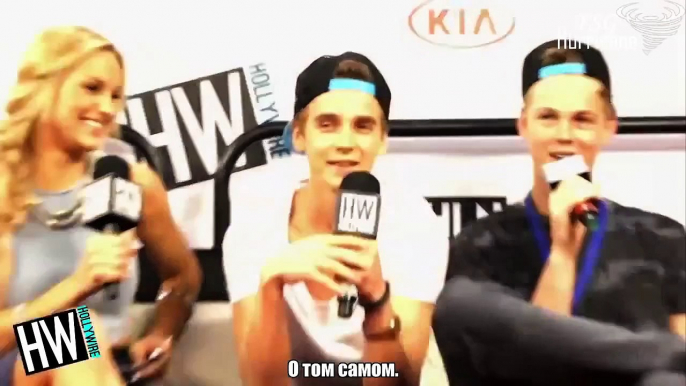 Caspar Lee & Joe Sugg Share Roommate Stories & Funny Impressions! (VIDCON 2014) [RUS SUB]