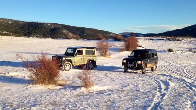 Land Rover defender 90 td5 vs Land Rover discovery 300 tdi