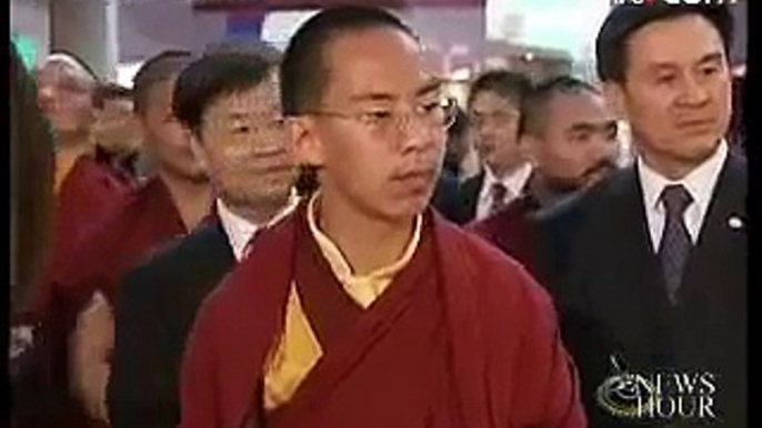 11th Panchen Lama visits Tibet exhibition