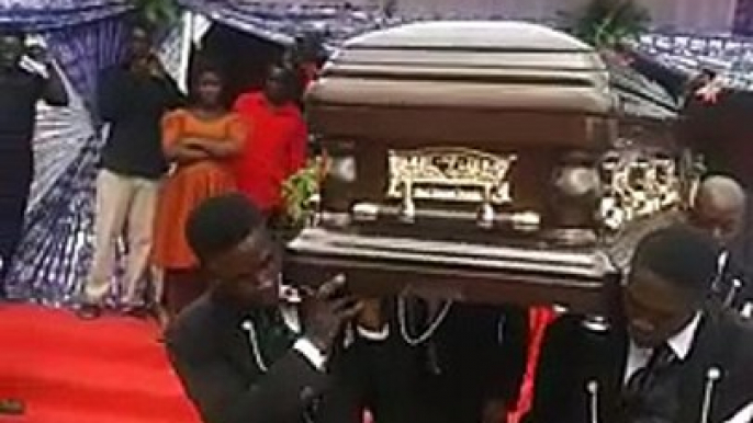 Les funérailles au Ghana