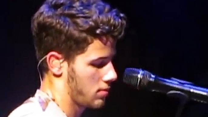 Nick Jonas - Dear God / A little bit longer - Jonas Brothers Tampa 8/3/13 HQ