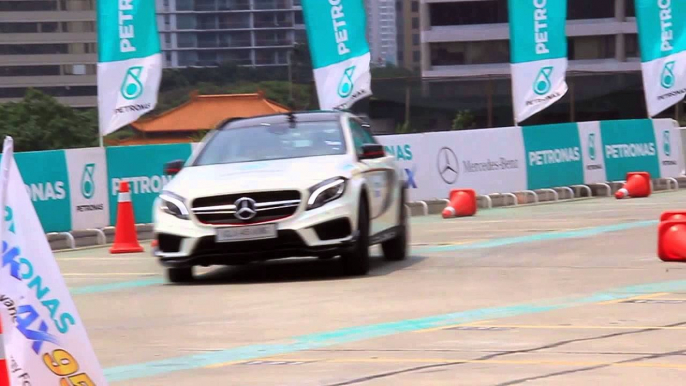 Funny Mercedes AMG Nico Rosberg Michael Schumacher F1 Funny TV Commercial - 2015 German Ca