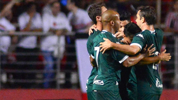 São Paulo vacila e é goleado pelo Goiás no Morumbi