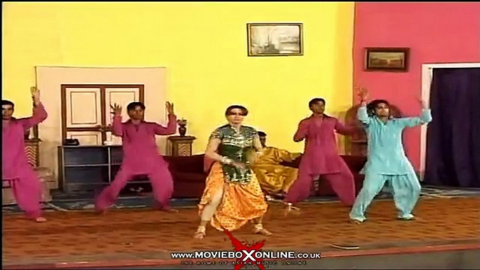 LAK DOLE DOLE - SAIMA KHAN MUJRA - PAKISTANI MUJRA DANCE