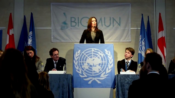 Kronprinsesse Mary holder tale ved Birkerød Gymnasium Model United Nations Conference