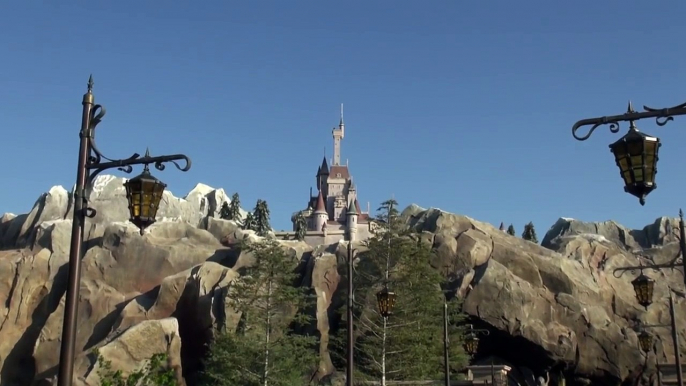 Be Our Guest BREAKFAST Video REVIEW - Magic Kingdom - Walt Disney World Florida