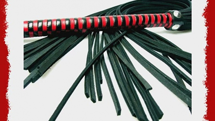 Lady Peitsche Flogger Leder handfester Griff fies und lang rot-schwarz