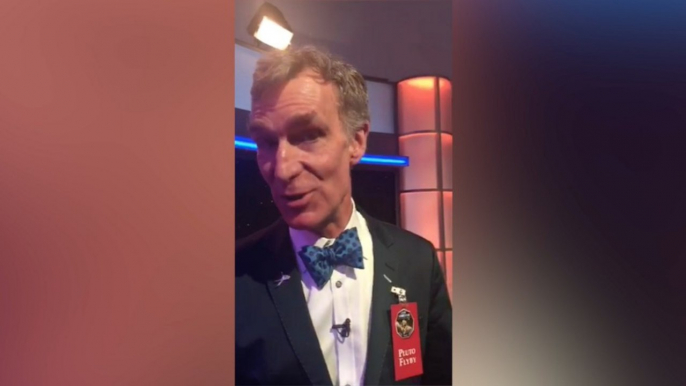 Bill Nye discusses the New Horizons mission in Periscope interview