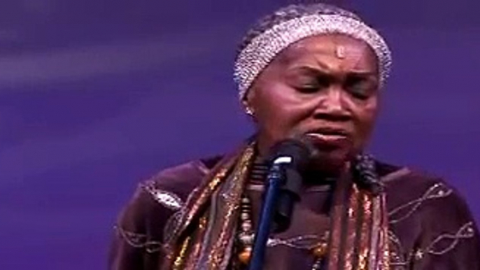 Odetta Live in concert 2005, "Bourgeois Blues"