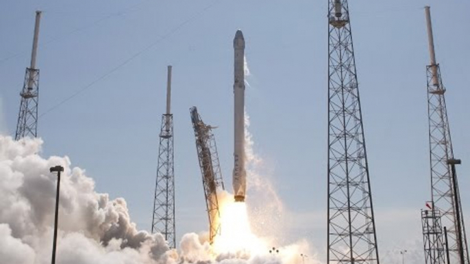 Liftoff! SpaceX Falcon 9 rocket successfully launches from Cape Canaveral