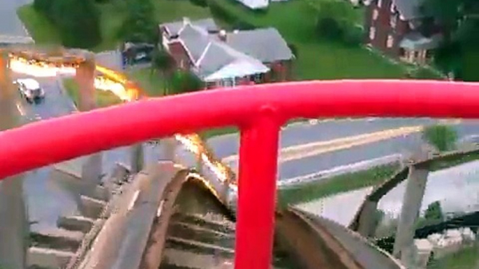 Hersheypark - Ride On Lightning Racer , front seat ride POV! Wow! Hershey Park wooden rollercoaster