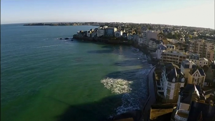 La Bretagne, contre vents et marées.