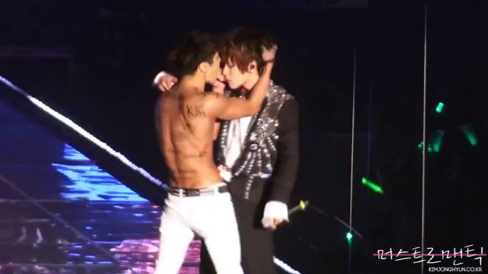 [HD][FC][120721][MUST WATCH] SHINee JongHyun + Taemin - Free P*rn @ SHINee World ll Seoul