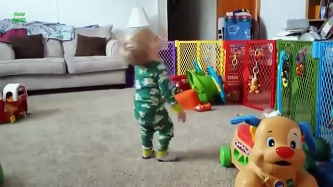 Funny Videos Of Babies Dancing | Dancing Babies Funny Videos | August 2015 Pocola