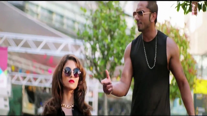 Exclusive- LOVE DOSE Full Video Song - Yo Yo Honey Singh, Urvashi Rautela - Desi Kalakaar