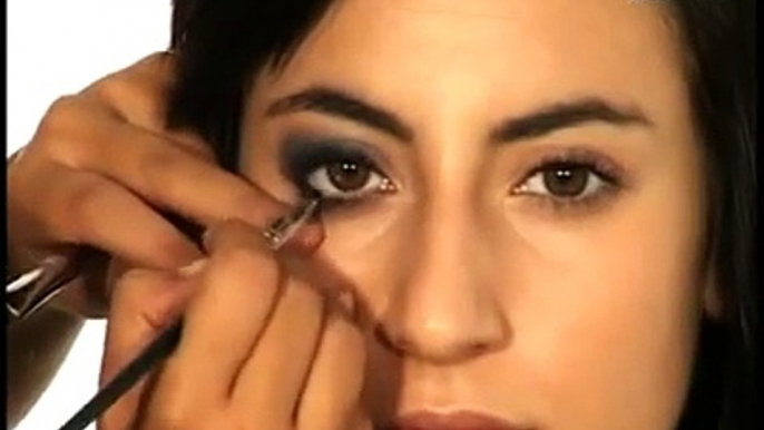 Maquillaje de ojos - Maquillaje con sombras paso a paso -