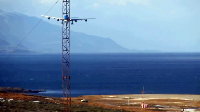 ATERRIZAJE CON VIENTO CRUZADO EN USHUAIA EN UN A340 DE AEROLINEAS ARGENTINAS