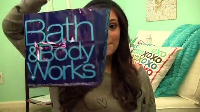 Bethany Mota! Holiday Haul- Bath and Body Works!