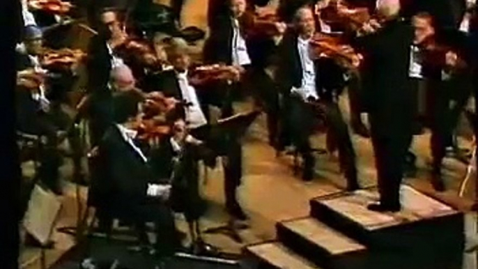 Tchaikovsky   Violin Concerto In D   Itzhak Perlman   Phil 2º