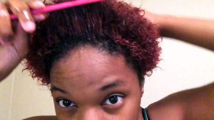 Finger curls using echo styling gel on natural short hair