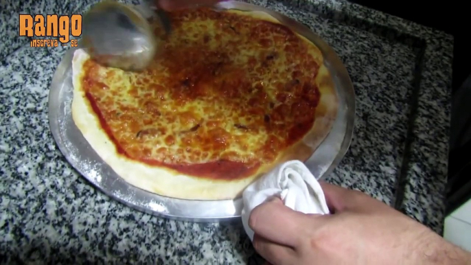 Como fazer uma Pizza Rápida !!