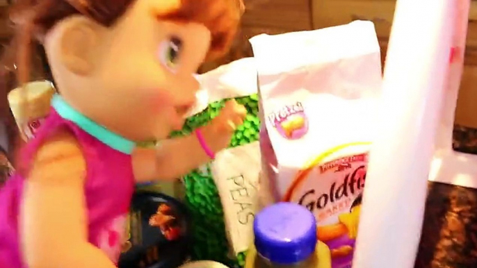 Baby Alive Will It Smoothie & WORST POOP DIAPER EVER! Gross Poop on Baby Doll Lucy by DisneyCarToys