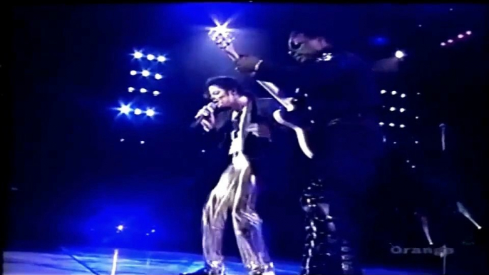 Michael Jackson - Don't Stop Til You Get Enough (2x live HIStory WorldTour)