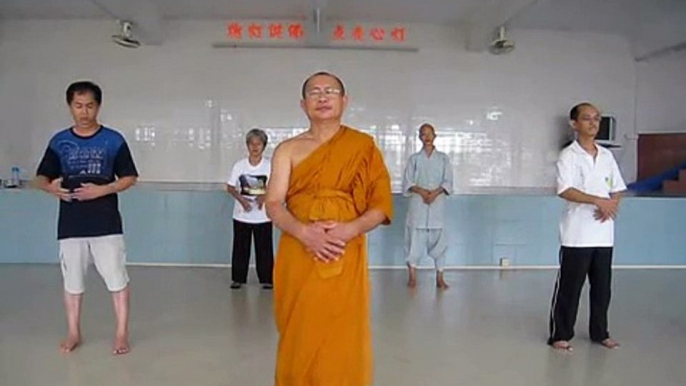 Ajahn Suthep teaching Qi Gong